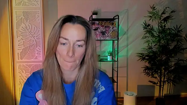 RebeccaMartinez online show from 1, 2, 2026