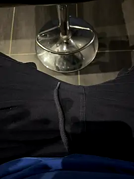 mattexhibe online show from 18, 12, 2025