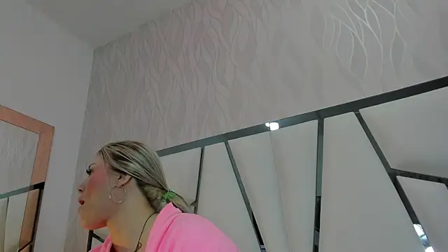 Snapshot of kimberly7_ chatting on 8, 5, 2026 kimberly7 online show from 8, 5, 2026