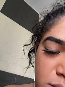 Snapshot of sophiahot_thick chatting on 4, 3, 2025 sophiahot thick online show from 4, 3, 2025