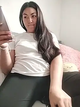 katha steele  online show from 28, 10, 2025