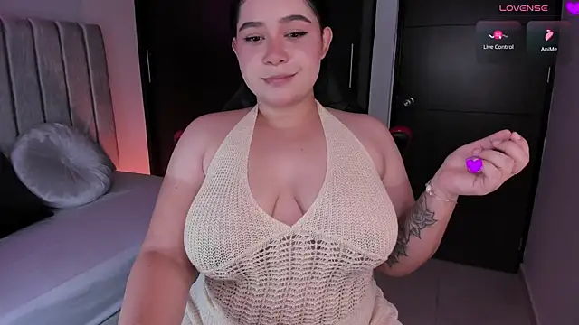 Snapshot of daniela_hornny chatting on 2, 3, 2025 daniela hornny online show from 2, 3, 2025