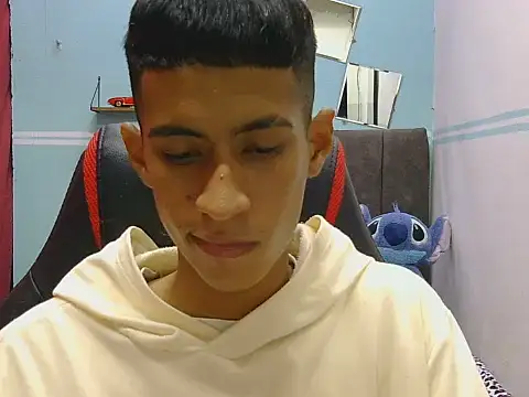 Snapshot of Angelstripboy chatting on 20, 6, 2026 Angelstripboy online show from 20, 6, 2026