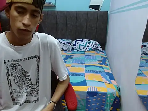 Angelstripboy online show from 19, 3, 2025