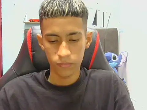 Snapshot of Angelstripboy chatting on 6, 8, 2026 Angelstripboy online show from 6, 8, 2026