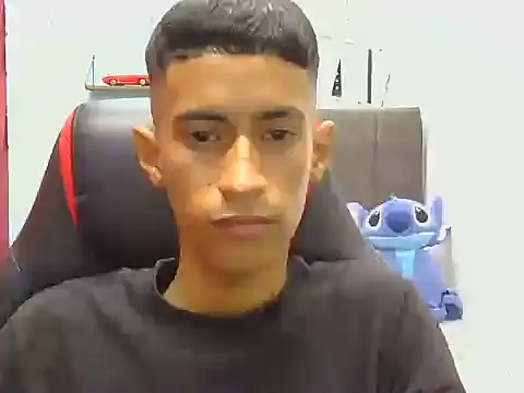 Snapshot of Angelstripboy chatting on 15, 6, 2026 Angelstripboy online show from 15, 6, 2026