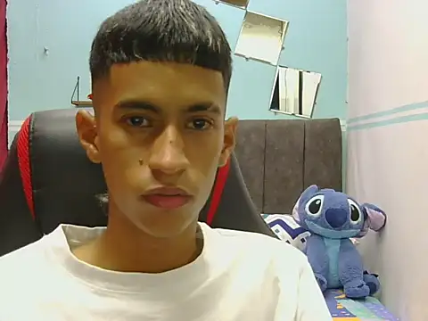 Angelstripboy online show from 12, 5, 2026
