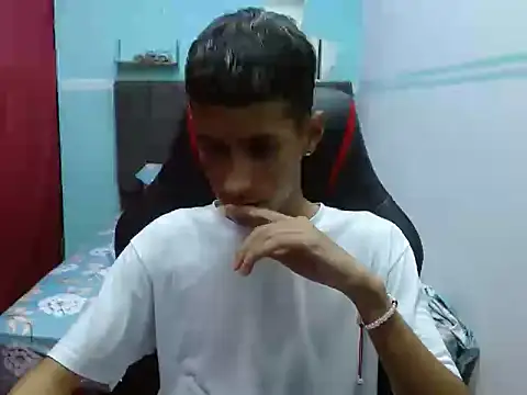 Angelstripboy online show from 17, 10, 2025