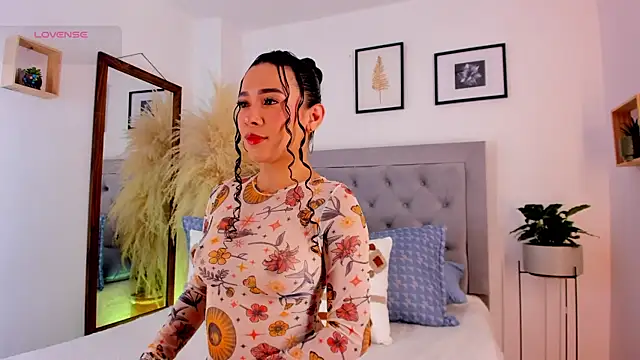 susan cute198 online show from 24, 5, 2026
