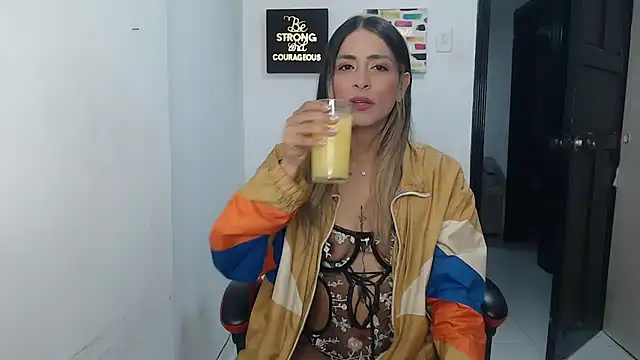 Liamiler01  online show from 24, 10, 2025