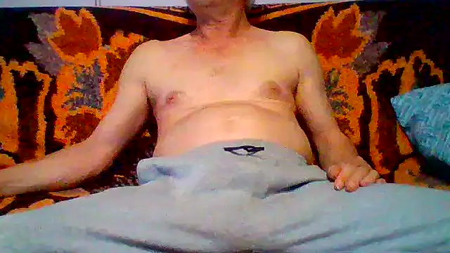 cumloverboyxx69 online show from 18, 4, 2026