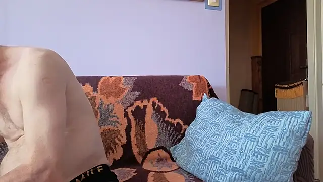 cumloverboyxx69 online show from 4, 6, 2026