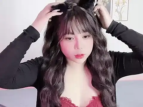 Snapshot of __Lyly__ chatting on 5, 11, 2025 Lyly online show from 5, 11, 2025