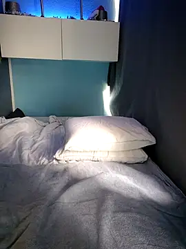 XxGipsyxX online show from 18, 10, 2025