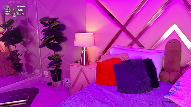 MalaikaBrown online show from 24, 2, 2026