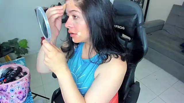 BellaFlaming online show from 22, 11, 2025