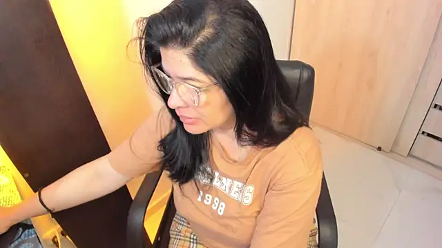 BellaFlaming online show from 27, 5, 2026