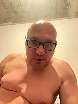 Snapshot of vanjbi45 chatting on 7, 10, 2025 vanjbi45 online show from 7, 10, 2025