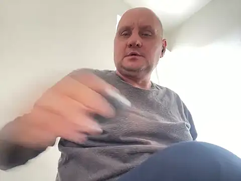Snapshot of vanjbi45 chatting on 19, 2, 2025 vanjbi45 online show from 19, 2, 2025