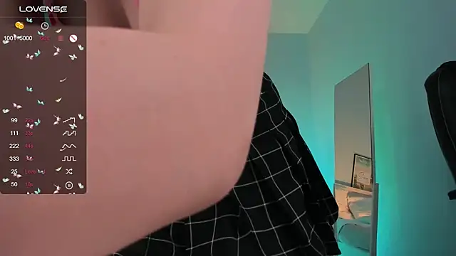 MelisaCoy online show from 5, 3, 2025