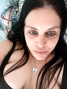 Snapshot of CRUELLAXX chatting on 18, 9, 2025 CRUELLAXX online show from 18, 9, 2025