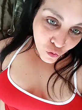 Snapshot of CRUELLAXX chatting on 20, 2, 2025 CRUELLAXX online show from 20, 2, 2025
