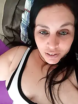 Snapshot of CRUELLAXX chatting on 18, 3, 2025 CRUELLAXX online show from 18, 3, 2025
