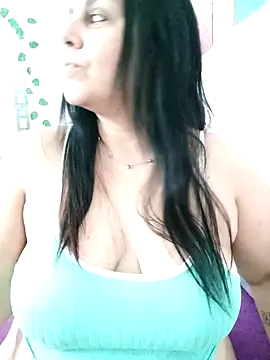 Snapshot of CRUELLAXX chatting on 19, 3, 2025 CRUELLAXX online show from 19, 3, 2025