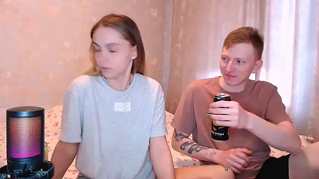 juliaanddima online show from 17, 6, 2026