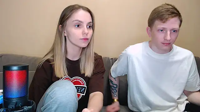 Snapshot of juliaanddima chatting on 30, 5, 2026 juliaanddima online show from 30, 5, 2026