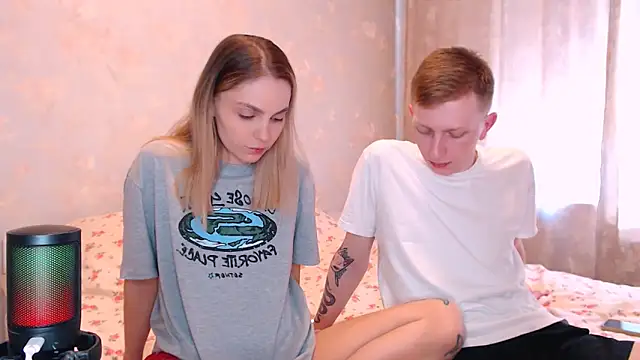 juliaanddima online show from 21, 4, 2026