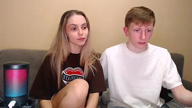 juliaanddima online show from 13, 2, 2026