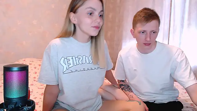 juliaanddima online show from 24, 6, 2026