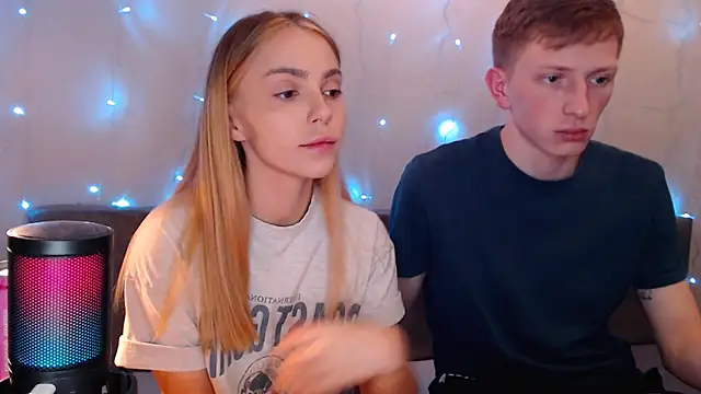 juliaanddima online show from 22, 9, 2025