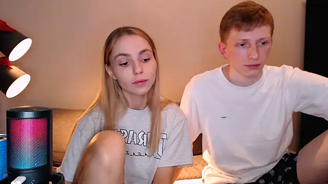 juliaanddima online show from 25, 11, 2025