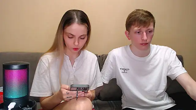 juliaanddima online show from 18, 2, 2026