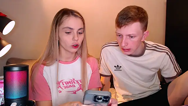 juliaanddima online show from 7, 11, 2025