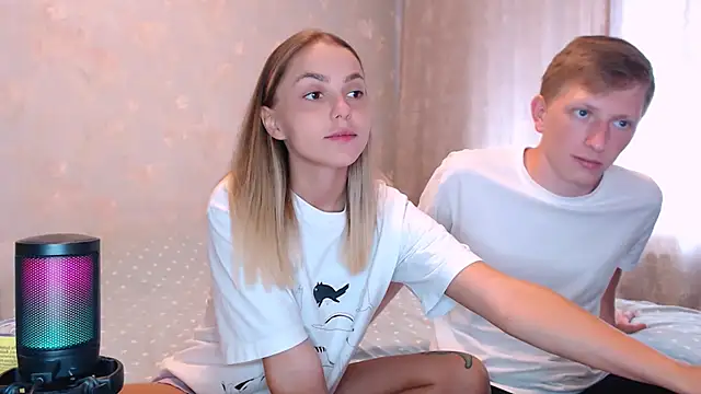 juliaanddima online show from 23, 7, 2026