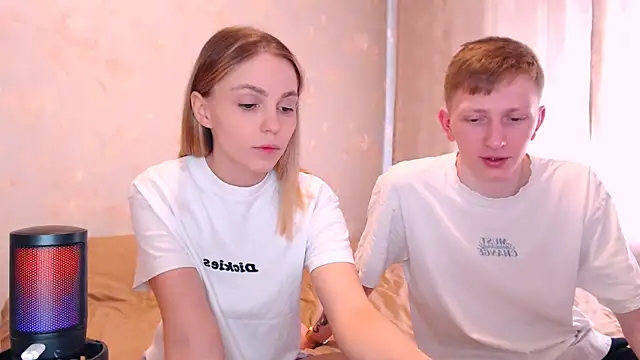 juliaanddima online show from 18, 3, 2026