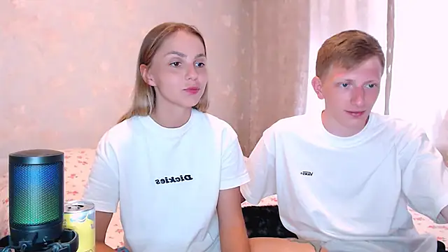 juliaanddima online show from 13, 7, 2026