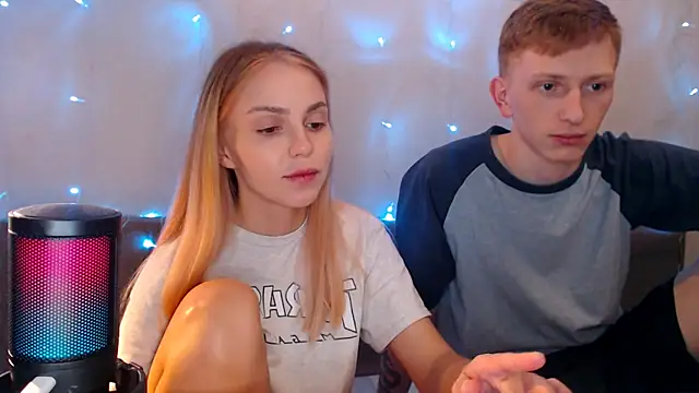 juliaanddima online show from 9, 9, 2025