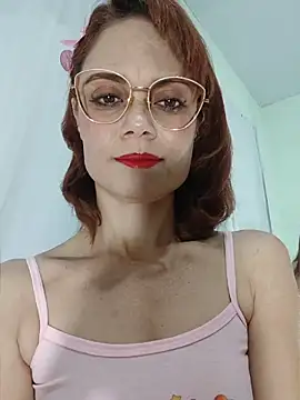 Snapshot of Meganlola chatting on 28, 5, 2026 Meganlola online show from 28, 5, 2026