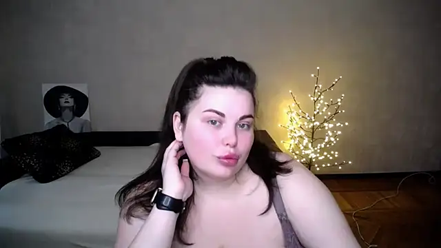 Emily Mo online show from 27, 3, 2026