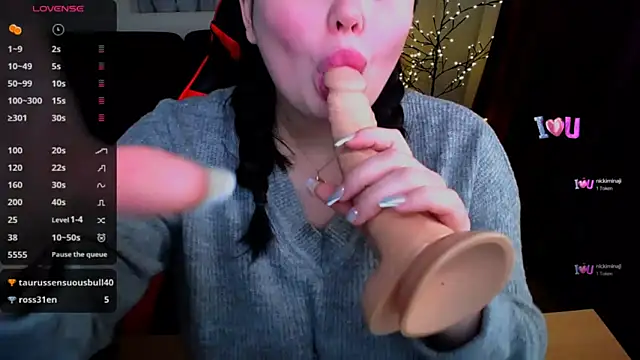 Emily Mo online show from 9, 2, 2025