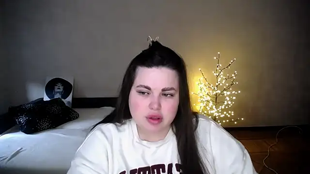 Emily Mo online show from 3, 4, 2026