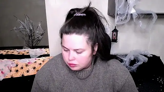 Emily Mo online show from 29, 10, 2025