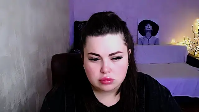 Snapshot of Emily_Mo chatting on 26, 7, 2026 Emily Mo online show from 26, 7, 2026