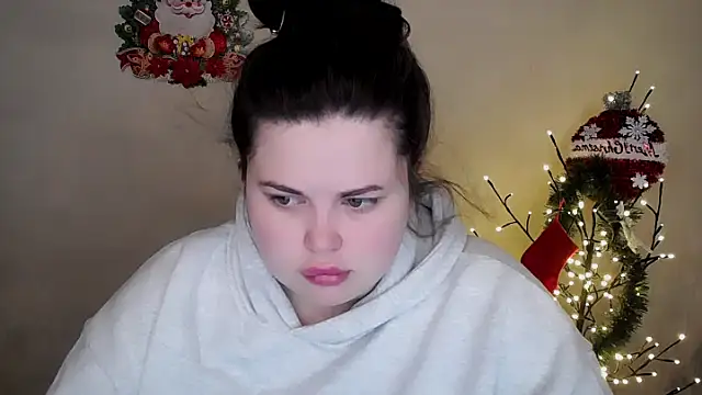 Emily Mo online show from 17, 12, 2025