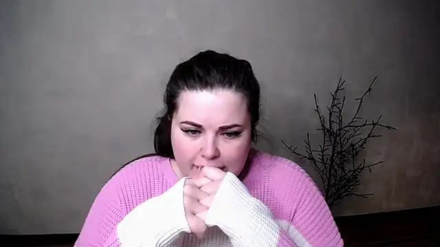 Emily Mo online show from 19, 11, 2025