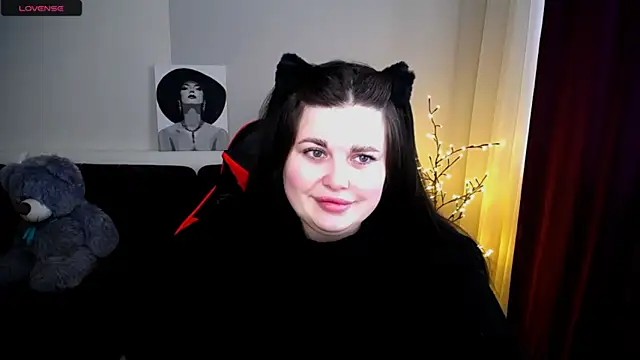 Emily Mo online show from 22, 2, 2025